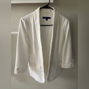 White 3/4 sleeve blazer